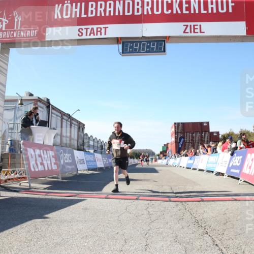 03.10.2025 - Köhlbrandbrückenlauf Jannik Wohlers http://msf.ph/oto/9128709 03.10.2025 13:40:41 Ziel 5558 meine-sportfotos.de