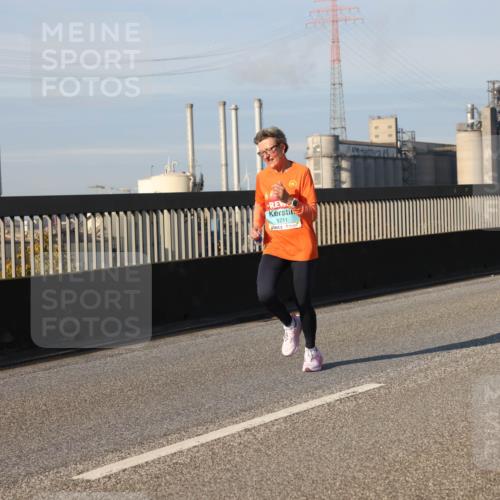 03.10.2025 - Köhlbrandbrückenlauf Lena Gebhardt http://msf.ph/oto/9128734 03.10.2025 09:48:28 Position 2 1211 meine-sportfotos.de