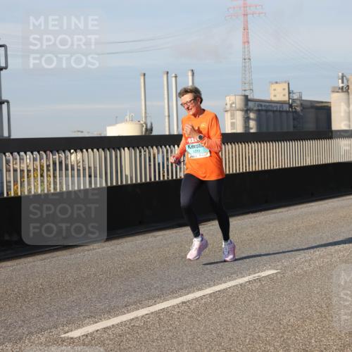 03.10.2025 - Köhlbrandbrückenlauf Lena Gebhardt http://msf.ph/oto/9128738 03.10.2025 09:48:28 Position 2 1211 meine-sportfotos.de