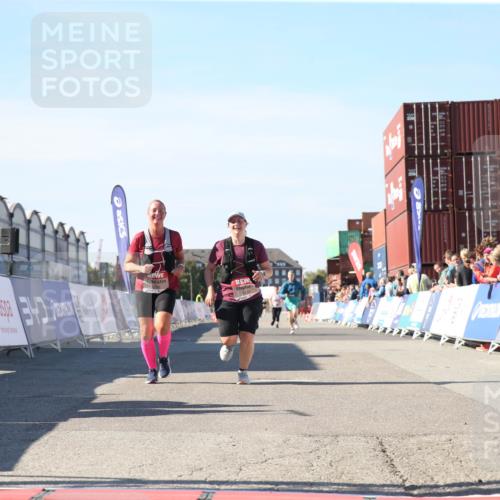 03.10.2025 - Köhlbrandbrückenlauf Jannik Wohlers http://msf.ph/oto/9128740 03.10.2025 13:40:48 Ziel 5495, 5496, 5558, 6134, 6135 meine-sportfotos.de