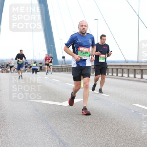 03.10.2025 - Köhlbrandbrückenlauf Lena Gebhardt http://msf.ph/oto/9128747 03.10.2025 15:23:36 Position 2 7269 meine-sportfotos.de