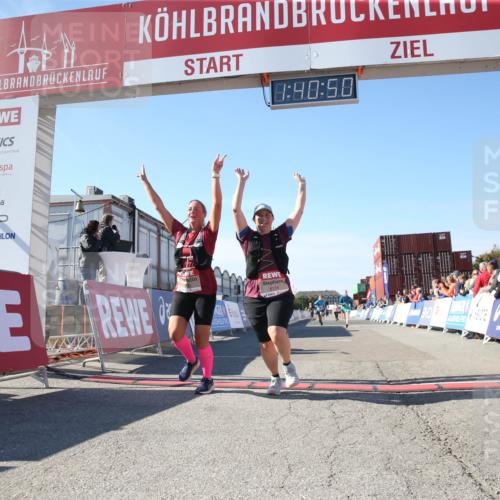 03.10.2025 - Köhlbrandbrückenlauf Jannik Wohlers http://msf.ph/oto/9128768 03.10.2025 13:40:51 Ziel 5495, 5496, 5558, 6134, 6135 meine-sportfotos.de