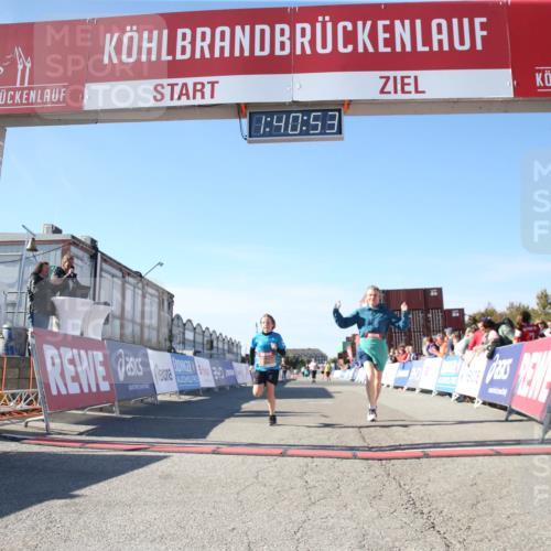 03.10.2025 - Köhlbrandbrückenlauf Jannik Wohlers http://msf.ph/oto/9128804 03.10.2025 13:40:54 Ziel 5495, 5496, 6134, 6135 meine-sportfotos.de