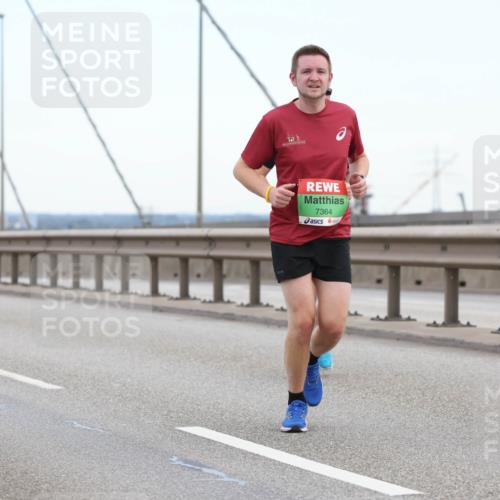 03.10.2025 - Köhlbrandbrückenlauf Lena Gebhardt http://msf.ph/oto/9128822 03.10.2025 15:23:45 Position 2 7364 meine-sportfotos.de