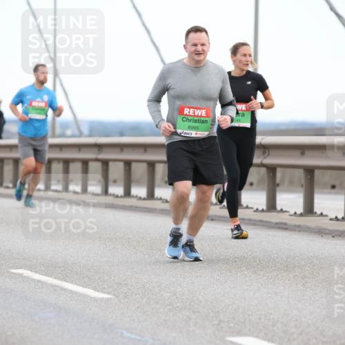 03.10.2025 - Köhlbrandbrückenlauf Lena Gebhardt http://msf.ph/oto/9128833 03.10.2025 15:23:50 Position 2 8995, 144 meine-sportfotos.de