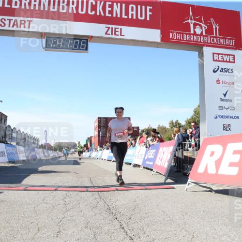 03.10.2025 - Köhlbrandbrückenlauf Jannik Wohlers http://msf.ph/oto/9128854 03.10.2025 13:41:06 Ziel 6317, 6437 meine-sportfotos.de