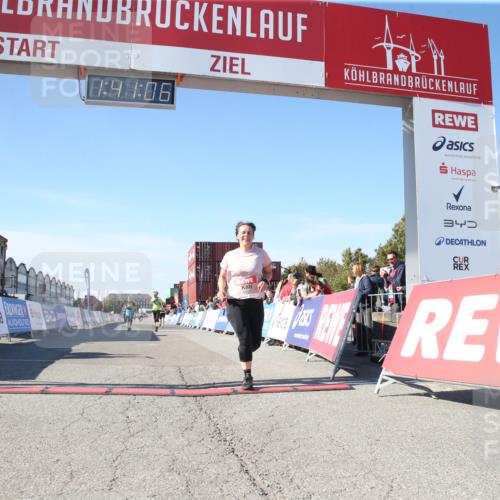 03.10.2025 - Köhlbrandbrückenlauf Jannik Wohlers http://msf.ph/oto/9128857 03.10.2025 13:41:07 Ziel 5116, 5121, 6317, 6437 meine-sportfotos.de