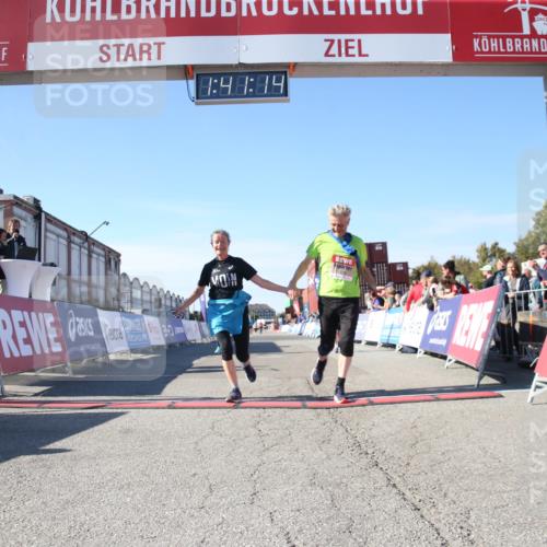 03.10.2025 - Köhlbrandbrückenlauf Jannik Wohlers http://msf.ph/oto/9128894 03.10.2025 13:41:14 Ziel 5116, 5121, 5197, 5421, 6317, 6437 meine-sportfotos.de