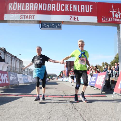 03.10.2025 - Köhlbrandbrückenlauf Jannik Wohlers http://msf.ph/oto/9128907 03.10.2025 13:41:15 Ziel 5116, 5121, 5197, 5421, 6437 meine-sportfotos.de