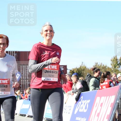 03.10.2025 - Köhlbrandbrückenlauf Jannik Wohlers http://msf.ph/oto/9128957 03.10.2025 13:41:39 Ziel 4894, 5228, 5230, 6462 meine-sportfotos.de