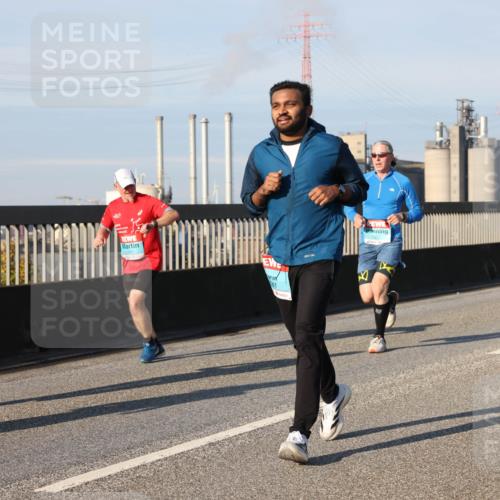 03.10.2025 - Köhlbrandbrückenlauf Lena Gebhardt http://msf.ph/oto/9129040 03.10.2025 09:48:37 Position 2 406 meine-sportfotos.de