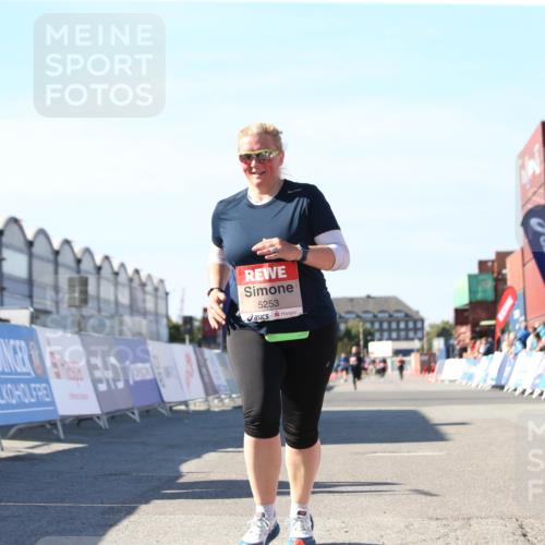 03.10.2025 - Köhlbrandbrückenlauf Jannik Wohlers http://msf.ph/oto/9129088 03.10.2025 13:42:05 Ziel 5043, 5253, 5315, 5620 meine-sportfotos.de