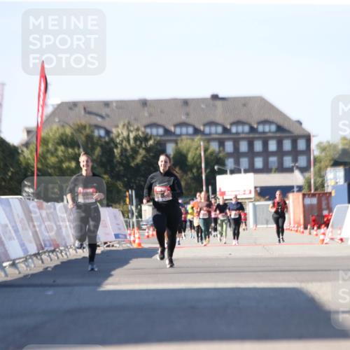 03.10.2025 - Köhlbrandbrückenlauf Jannik Wohlers http://msf.ph/oto/9129099 03.10.2025 13:42:11 Ziel 5253, 5620 meine-sportfotos.de