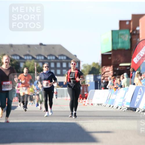 03.10.2025 - Köhlbrandbrückenlauf Jannik Wohlers http://msf.ph/oto/9129128 03.10.2025 13:42:32 Ziel  meine-sportfotos.de
