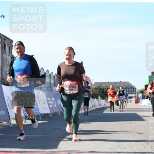 03.10.2025 - Köhlbrandbrückenlauf Jannik Wohlers http://msf.ph/oto/9129164 03.10.2025 13:42:39 Ziel 5254, 5418, 6160, 6161, 6260 meine-sportfotos.de