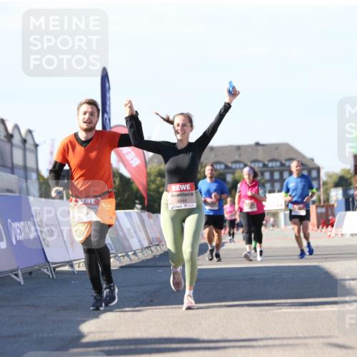 03.10.2025 - Köhlbrandbrückenlauf Jannik Wohlers http://msf.ph/oto/9129214 03.10.2025 13:42:45 Ziel 4944, 5086, 5254, 5418, 6160, 6161, 6260 meine-sportfotos.de