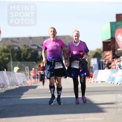 03.10.2025 - Köhlbrandbrückenlauf Jannik Wohlers http://msf.ph/oto/9129360 03.10.2025 13:43:12 Ziel 4238, 5021, 6463, 6711 meine-sportfotos.de
