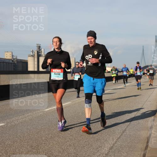 03.10.2025 - Köhlbrandbrückenlauf Lena Gebhardt http://msf.ph/oto/9129367 03.10.2025 09:48:51 Position 2 1152 meine-sportfotos.de