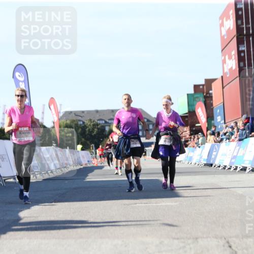 03.10.2025 - Köhlbrandbrückenlauf Jannik Wohlers http://msf.ph/oto/9129368 03.10.2025 13:43:13 Ziel 4238, 5021, 6463, 6711 meine-sportfotos.de
