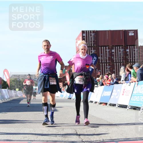 03.10.2025 - Köhlbrandbrückenlauf Jannik Wohlers http://msf.ph/oto/9129405 03.10.2025 13:43:18 Ziel 4238, 5021, 5464, 6711 meine-sportfotos.de