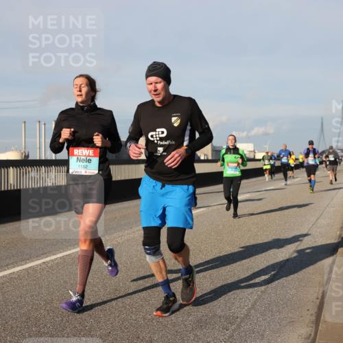 03.10.2025 - Köhlbrandbrückenlauf Lena Gebhardt http://msf.ph/oto/9129419 03.10.2025 09:48:52 Position 2 1152 meine-sportfotos.de