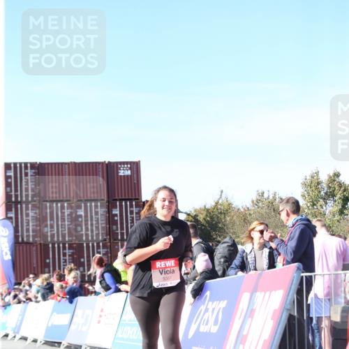 03.10.2025 - Köhlbrandbrückenlauf Jannik Wohlers http://msf.ph/oto/9129521 03.10.2025 13:43:51 Ziel 5351 meine-sportfotos.de