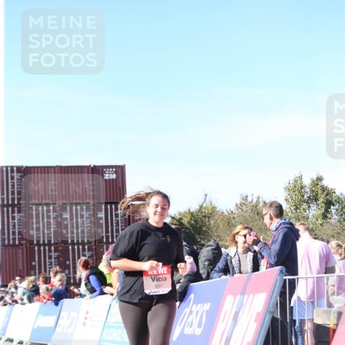 03.10.2025 - Köhlbrandbrückenlauf Jannik Wohlers http://msf.ph/oto/9129524 03.10.2025 13:43:51 Ziel 5351 meine-sportfotos.de