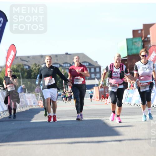 03.10.2025 - Köhlbrandbrückenlauf Jannik Wohlers http://msf.ph/oto/9129534 03.10.2025 13:43:56 Ziel 4295, 5351, 5445, 6550 meine-sportfotos.de