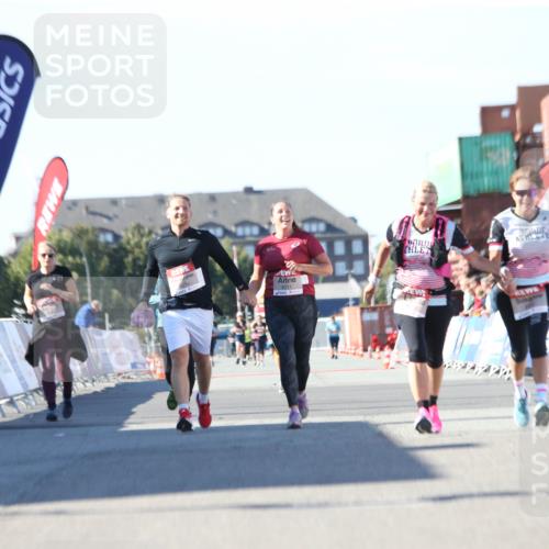 03.10.2025 - Köhlbrandbrückenlauf Jannik Wohlers http://msf.ph/oto/9129536 03.10.2025 13:43:57 Ziel 4295, 5351, 5445, 6550 meine-sportfotos.de