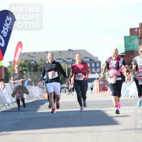 03.10.2025 - Köhlbrandbrückenlauf Jannik Wohlers http://msf.ph/oto/9129538 03.10.2025 13:43:57 Ziel 4295, 5351, 5445, 6550 meine-sportfotos.de