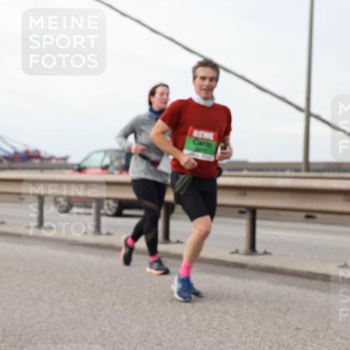 03.10.2025 - Köhlbrandbrückenlauf Lena Gebhardt http://msf.ph/oto/9129557 03.10.2025 16:04:09 Position 2  meine-sportfotos.de