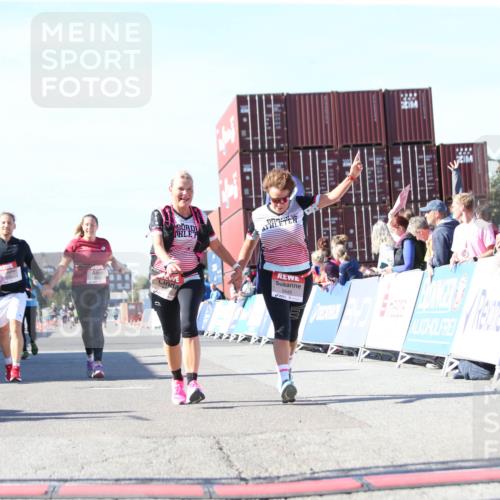 03.10.2025 - Köhlbrandbrückenlauf Jannik Wohlers http://msf.ph/oto/9129570 03.10.2025 13:44:01 Ziel 4295, 5351, 5445, 6010, 6011, 6550 meine-sportfotos.de