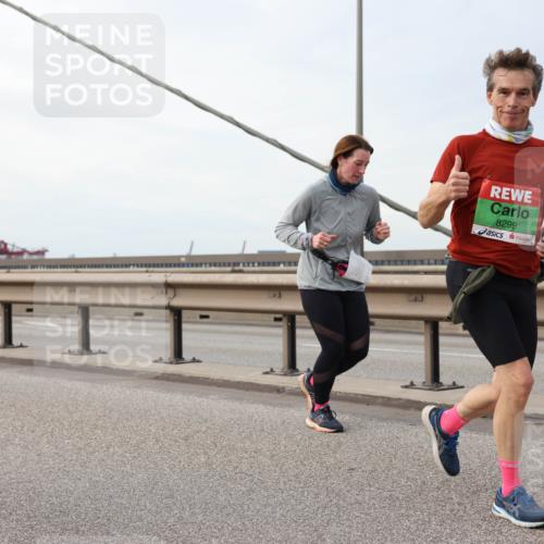 03.10.2025 - Köhlbrandbrückenlauf Lena Gebhardt http://msf.ph/oto/9129575 03.10.2025 16:04:10 Position 2 8299 meine-sportfotos.de