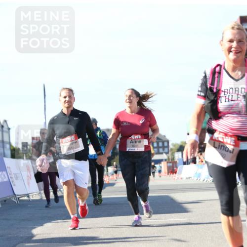 03.10.2025 - Köhlbrandbrückenlauf Jannik Wohlers http://msf.ph/oto/9129582 03.10.2025 13:44:02 Ziel 4295, 5415, 5416, 5445, 6010, 6011, 6550 meine-sportfotos.de
