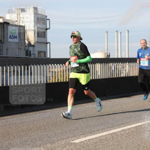 03.10.2025 - Köhlbrandbrückenlauf Lena Gebhardt http://msf.ph/oto/9129600 03.10.2025 09:49:00 Position 2 1346 meine-sportfotos.de