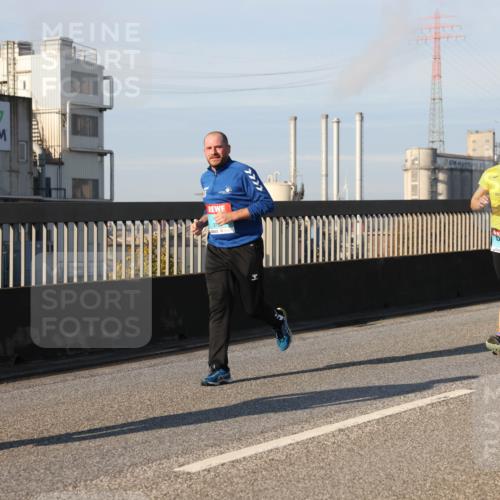 03.10.2025 - Köhlbrandbrückenlauf Lena Gebhardt http://msf.ph/oto/9129632 03.10.2025 09:49:01 Position 2 3333 meine-sportfotos.de