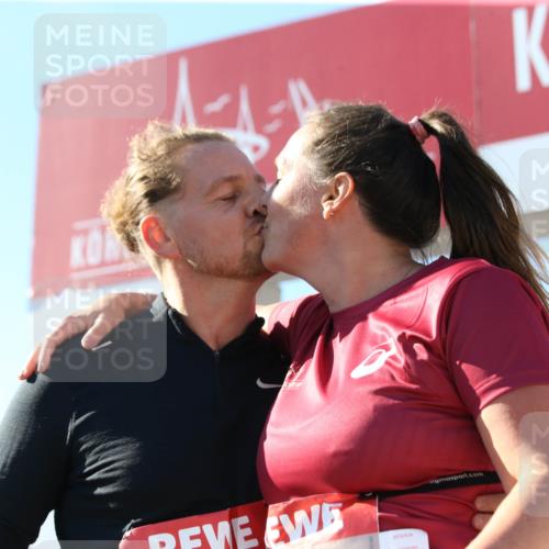03.10.2025 - Köhlbrandbrückenlauf Jannik Wohlers http://msf.ph/oto/9129634 03.10.2025 13:44:08 Ziel 4295, 4906, 5415, 5416, 5445, 6010, 6011, 6550 meine-sportfotos.de