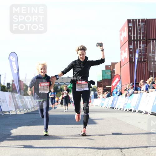 03.10.2025 - Köhlbrandbrückenlauf Jannik Wohlers http://msf.ph/oto/9129711 03.10.2025 13:44:27 Ziel 5904, 5905, 6257, 6258 meine-sportfotos.de
