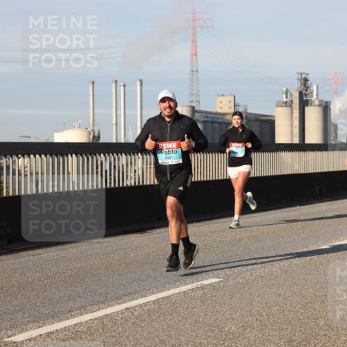 03.10.2025 - Köhlbrandbrückenlauf Lena Gebhardt http://msf.ph/oto/9129723 03.10.2025 09:49:05 Position 2 2661, 1092 meine-sportfotos.de