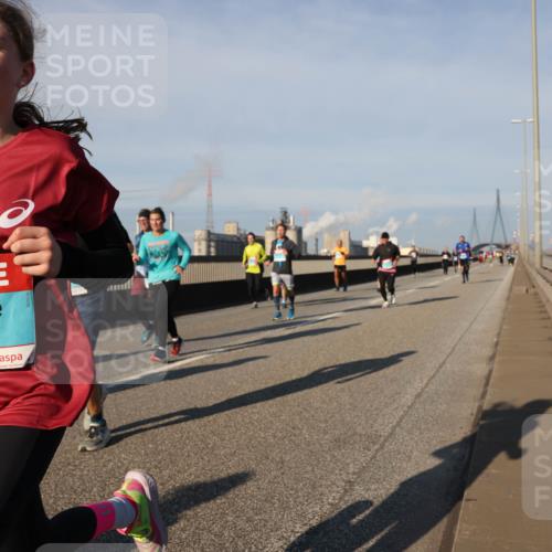03.10.2025 - Köhlbrandbrückenlauf Lena Gebhardt http://msf.ph/oto/9129803 03.10.2025 09:49:08 Position 2 2084 meine-sportfotos.de