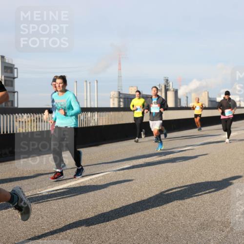 03.10.2025 - Köhlbrandbrückenlauf Lena Gebhardt http://msf.ph/oto/9129807 03.10.2025 09:49:08 Position 2 1255 meine-sportfotos.de