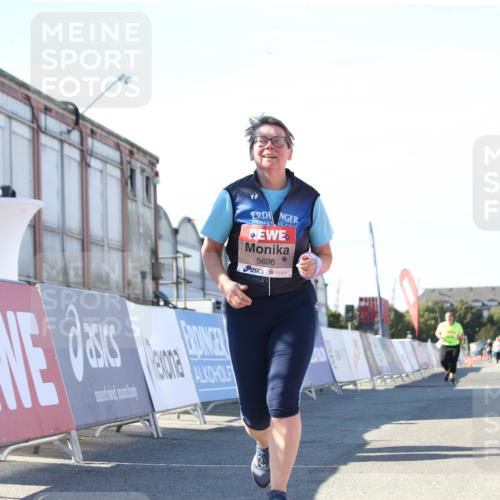 03.10.2025 - Köhlbrandbrückenlauf Jannik Wohlers http://msf.ph/oto/9129809 03.10.2025 13:44:42 Ziel 5696, 5919 meine-sportfotos.de