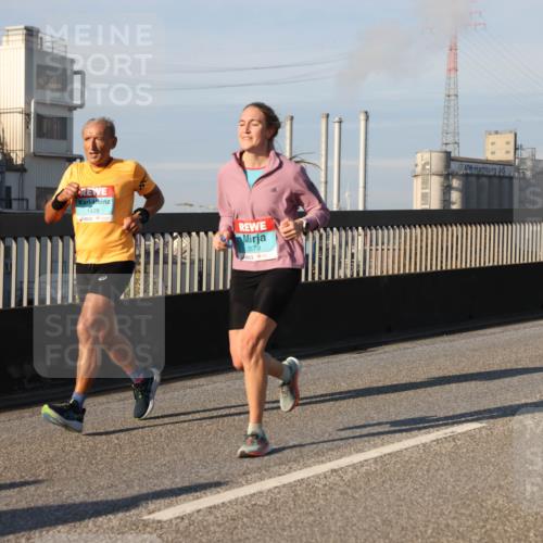 03.10.2025 - Köhlbrandbrückenlauf Lena Gebhardt http://msf.ph/oto/9129916 03.10.2025 09:49:12 Position 2 1428, 3579 meine-sportfotos.de
