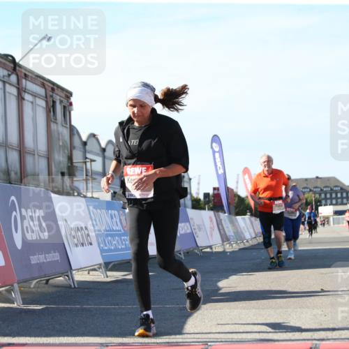 03.10.2025 - Köhlbrandbrückenlauf Jannik Wohlers http://msf.ph/oto/9129927 03.10.2025 13:45:24 Ziel 5223, 5600, 5999, 6264, 6695 meine-sportfotos.de