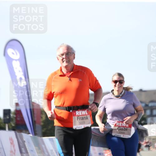 03.10.2025 - Köhlbrandbrückenlauf Jannik Wohlers http://msf.ph/oto/9129933 03.10.2025 13:45:25 Ziel 5223, 5600, 5999, 6695 meine-sportfotos.de