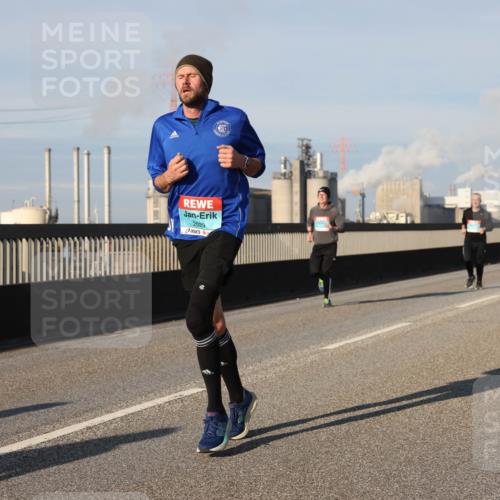 03.10.2025 - Köhlbrandbrückenlauf Lena Gebhardt http://msf.ph/oto/9129937 03.10.2025 09:49:14 Position 2 2029 meine-sportfotos.de