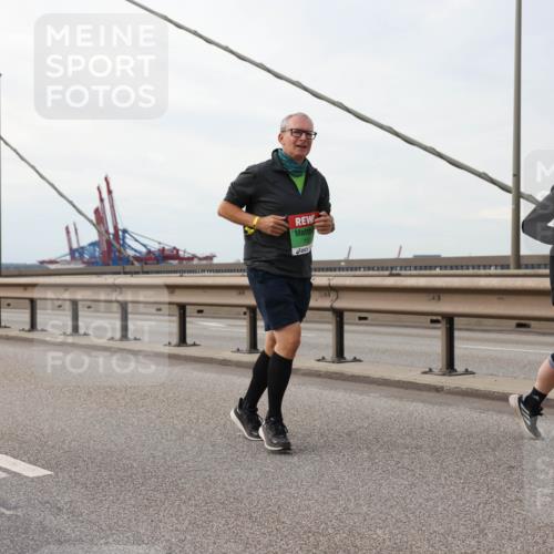 03.10.2025 - Köhlbrandbrückenlauf Lena Gebhardt http://msf.ph/oto/9129953 03.10.2025 16:04:44 Position 2  meine-sportfotos.de