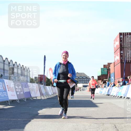 03.10.2025 - Köhlbrandbrückenlauf Jannik Wohlers http://msf.ph/oto/9129964 03.10.2025 13:45:43 Ziel 5184 meine-sportfotos.de