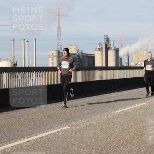 03.10.2025 - Köhlbrandbrückenlauf Lena Gebhardt http://msf.ph/oto/9129972 03.10.2025 09:49:15 Position 2  meine-sportfotos.de
