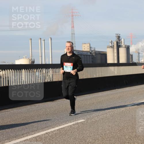 03.10.2025 - Köhlbrandbrückenlauf Lena Gebhardt http://msf.ph/oto/9130052 03.10.2025 09:49:18 Position 2 1397 meine-sportfotos.de